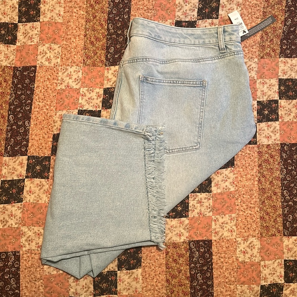 New! Talbots Wide Leg Crop Jean w/Raw Hem